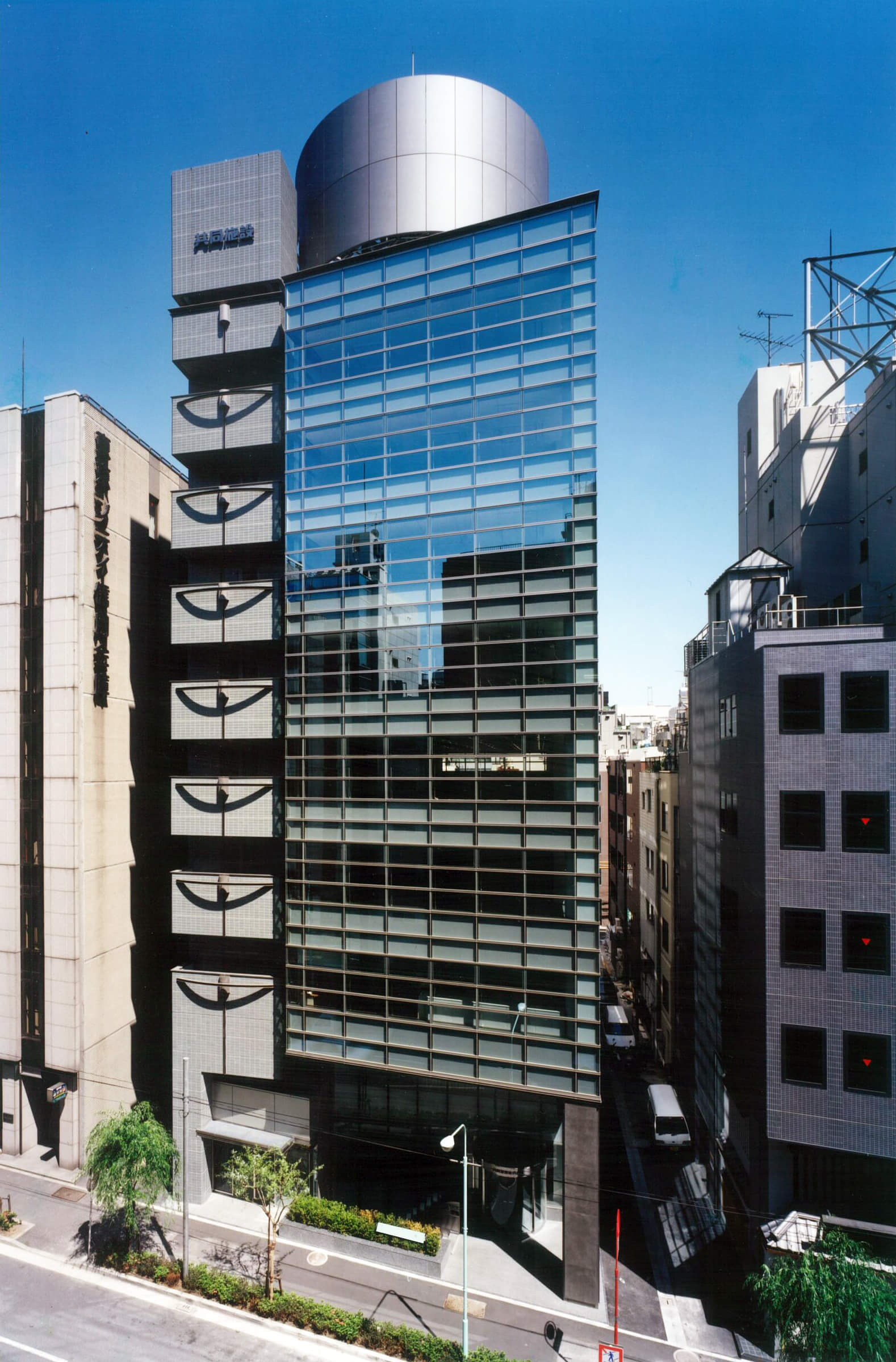 Kyodo Building  (Muromachi 1-Chome)